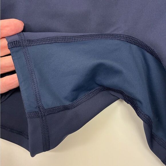 PETER MILLAR Golf Sport Shorts Navy Women’s Size Small - Picture 3 of 7